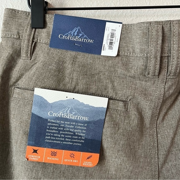 NWT Croft & Barrow Traveler Collection Tan Brown Light Weight Shorts- Size 32 - Picture 3 of 7
